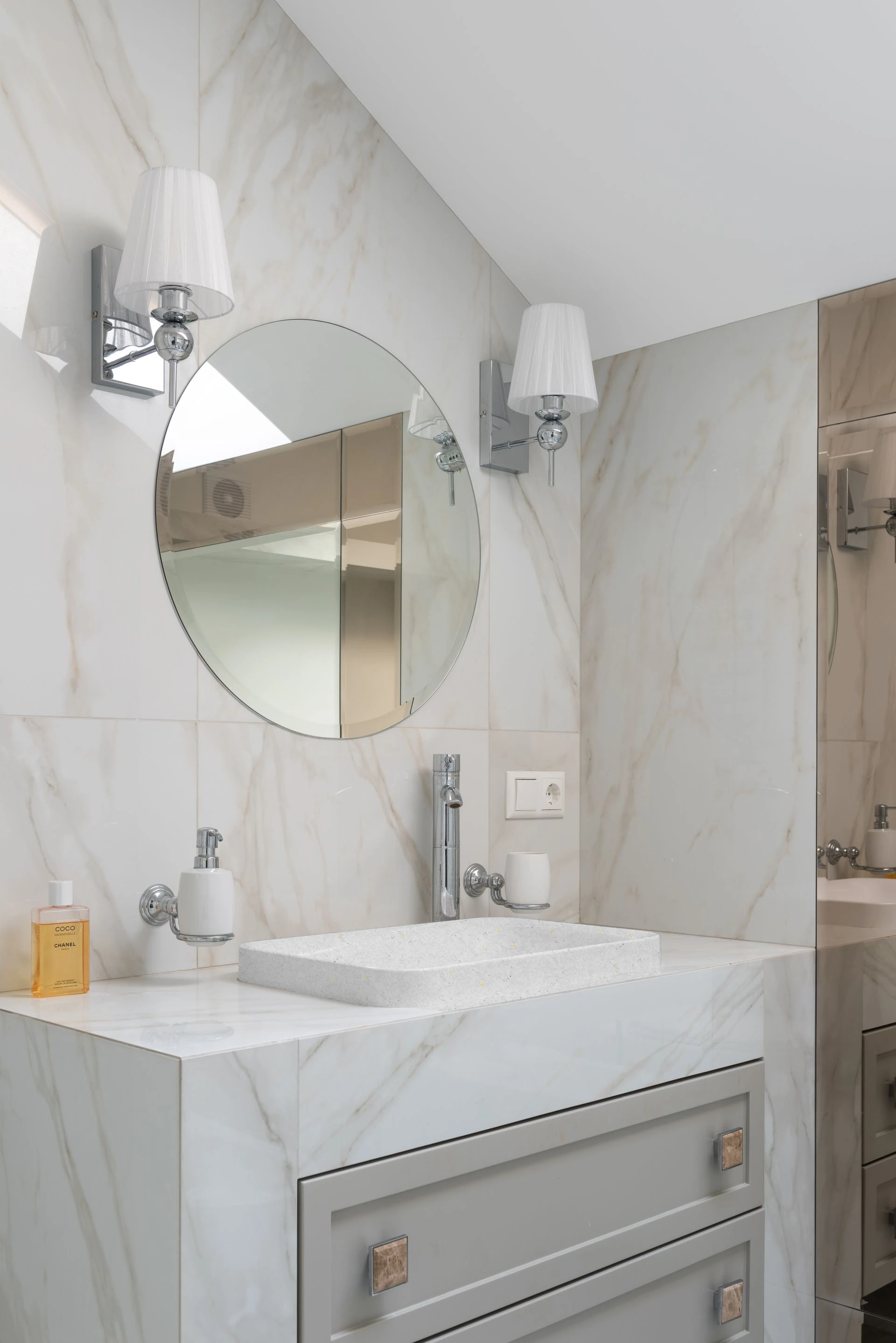 Marble vanity, waterfall side — visualised with London Grey quartz